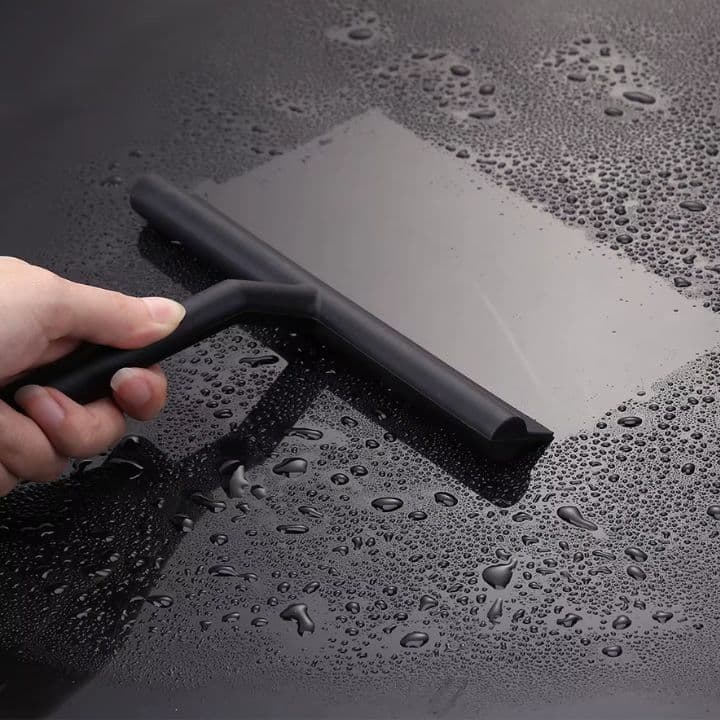 Ściągaczka z uchwytem czarna